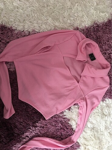 Pembe bershka