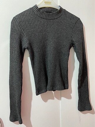 Bershka gri triko