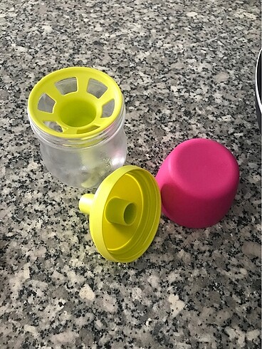  Beden Tupperware