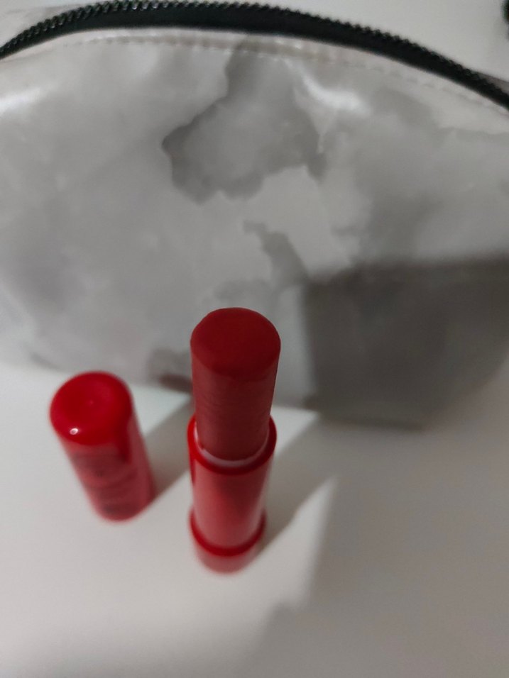 Canlı Kırmızı Ruj - Strawberry Kiss - Görsel 3