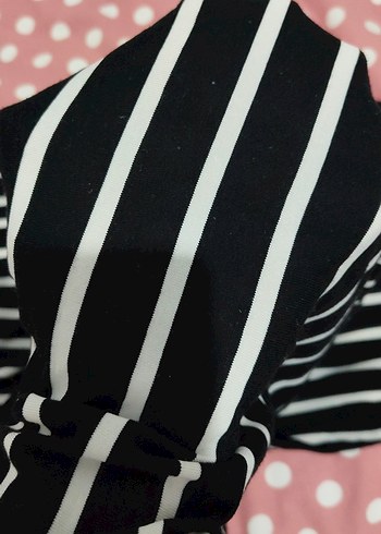 Siyah Beyaz Çizgili Pilili Kadın Pantolon - Görsel 4