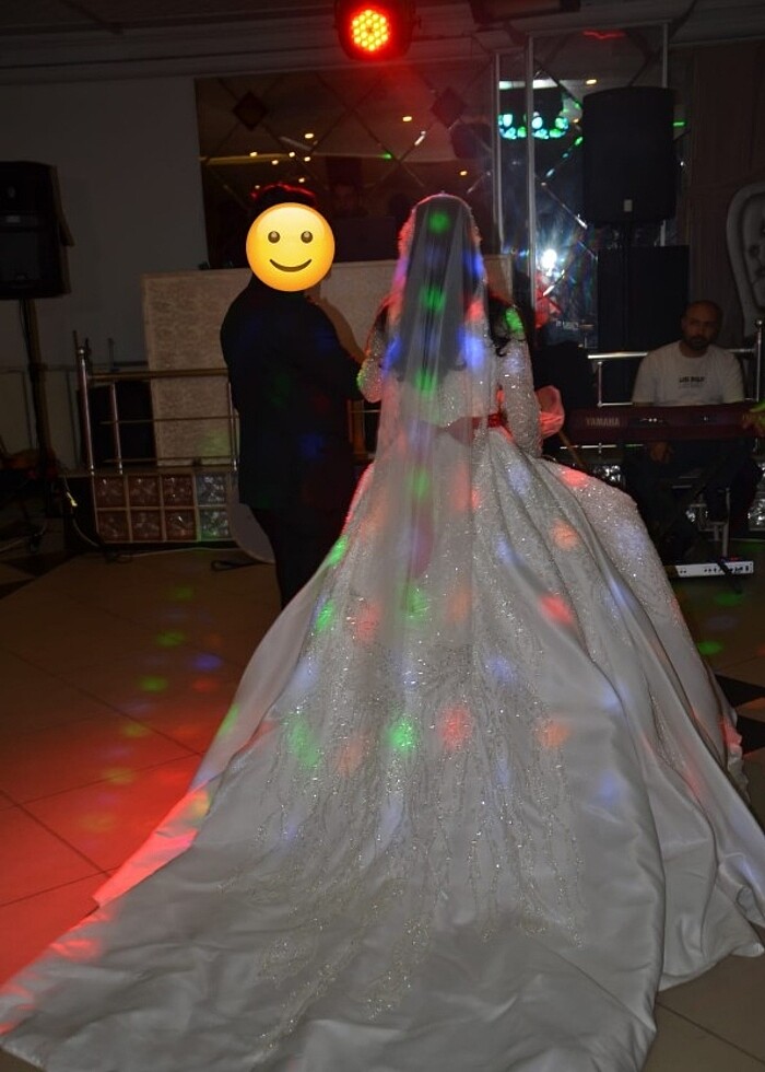 Kuyruklu Gelinlik - Görsel 2