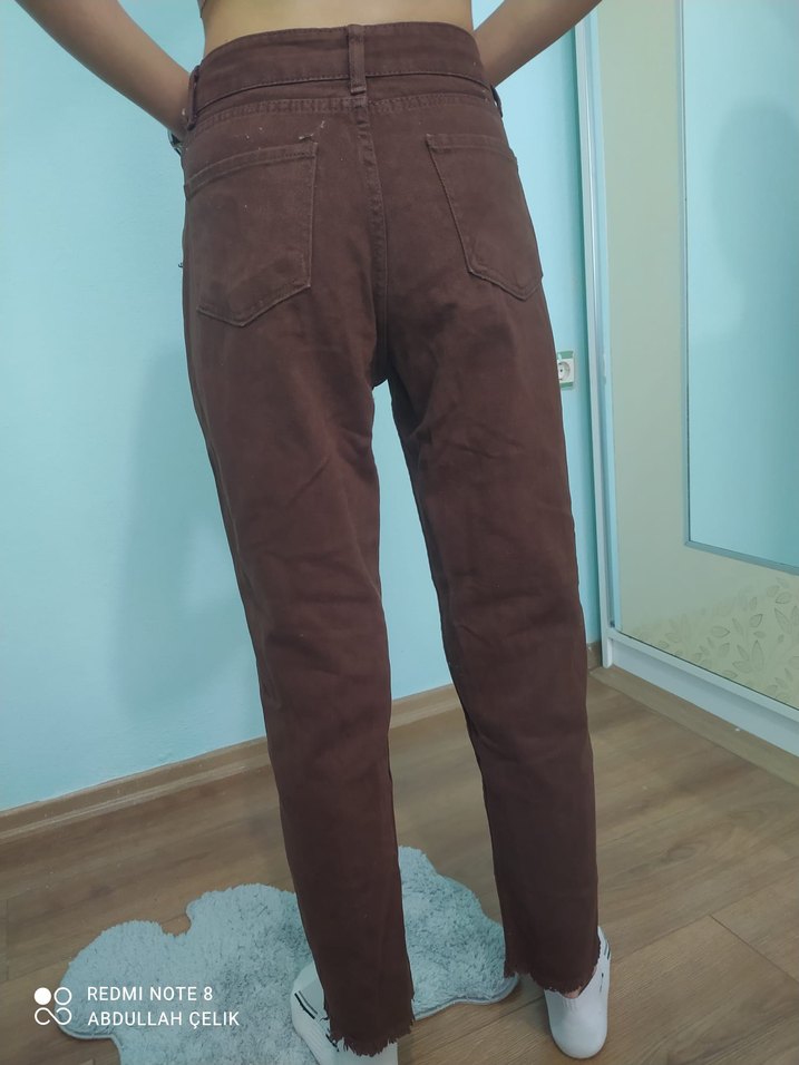 Yırtık Detaylı Kahverengi Bol Kesim Kot Pantolon - Görsel 2