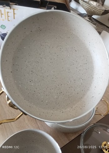 Beden beyaz Renk 7 Parça Gold Serisi granit sıfır tencere seti