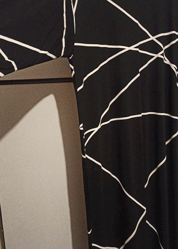 Siyah Çizgili Uzun Kadın Elbise - Görsel 3