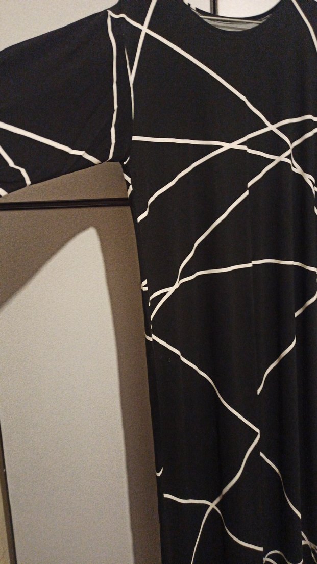 Siyah Çizgili Uzun Kadın Elbise - Görsel 3