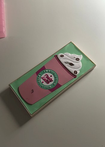 I Heart Revolution - Tasty Latte far paleti - Görsel 3