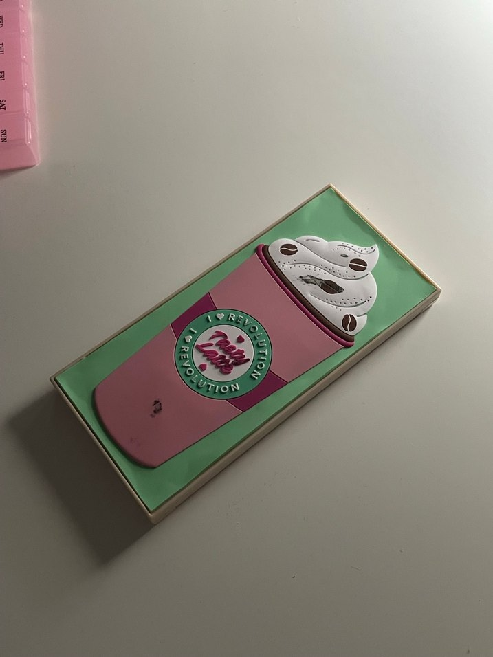 I Heart Revolution - Tasty Latte far paleti - Görsel 3