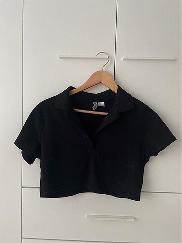 h&m crop/tshirt