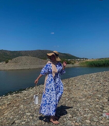 Kadın tesettür uzun elbise