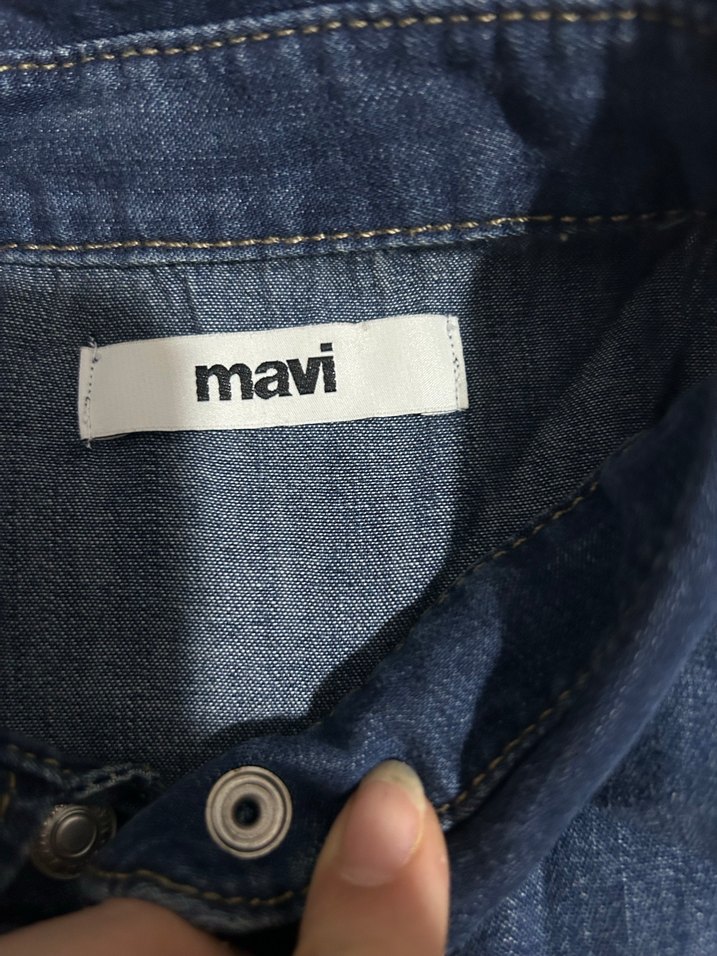 Mavi Düğmeli Denim Kadın Gömlek - Görsel 2