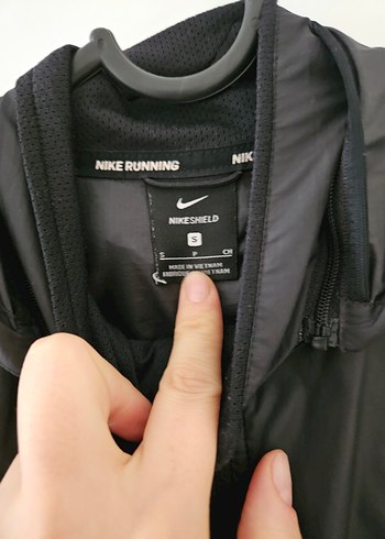 Nike Siyah Kapüşonlu Rüzgarlık - Görsel 5
