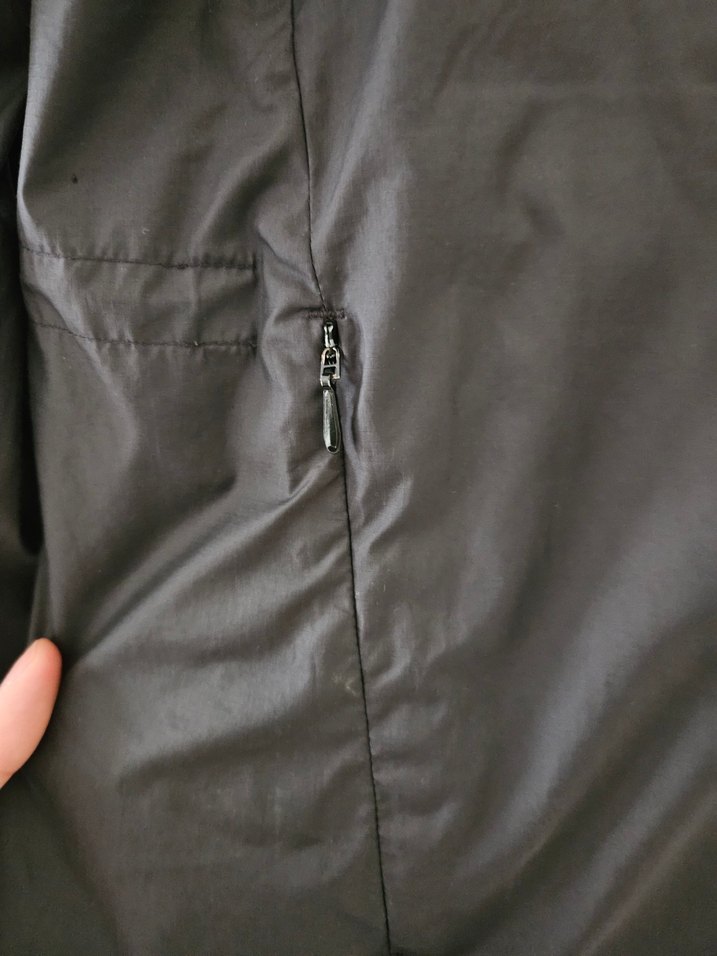 Nike Siyah Kapüşonlu Rüzgarlık - Görsel 2