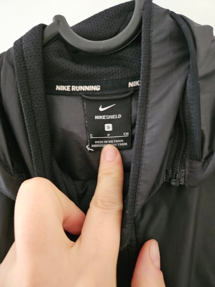 Nike Siyah Kapüşonlu Rüzgarlık - Görsel 5