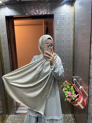 Silkhome şal