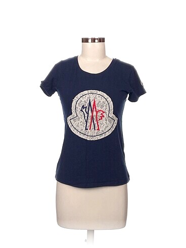 Moncler T-shirt %70 İndirimli.