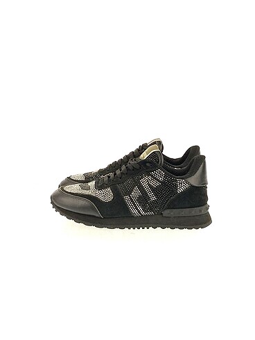 Valentino Spor Ayakkabı %70 İndirimli.
