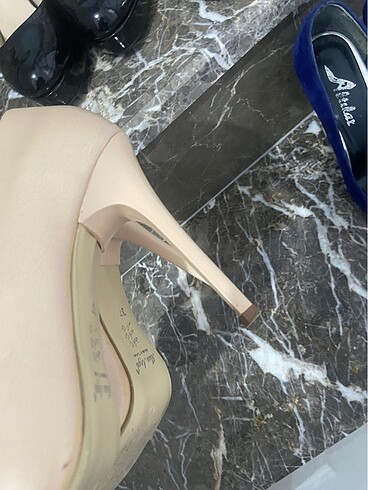 Diğer Stiletto
