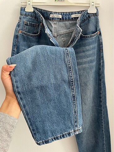 Mom Jean