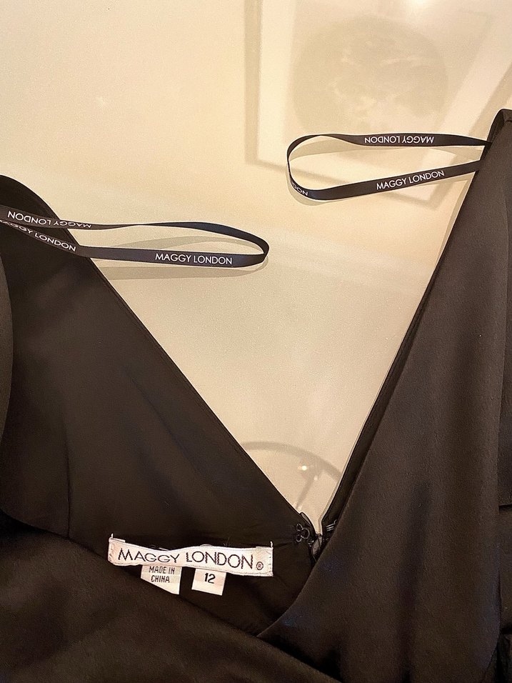 Siyah saten abiye elbise - Görsel 4