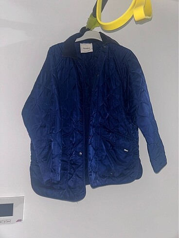 Pull and Bear Pull and Bear kapitone lacivert ceket