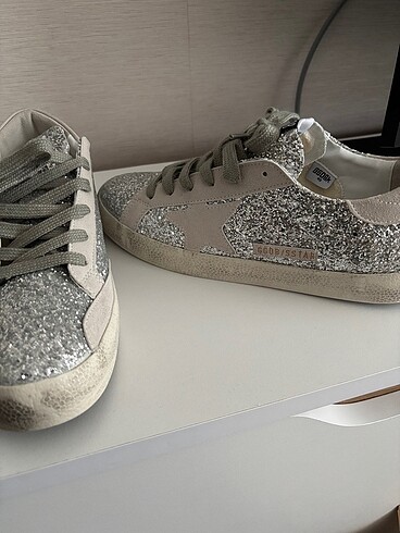 40 Beden beyaz Renk Golden goose ayakkabı