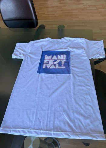 Diğer Çok Renkli MANİFEST KIZLARI tshirt