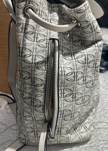 Beyaz Baskılı Kadın Sırt Çantası - Görsel 4