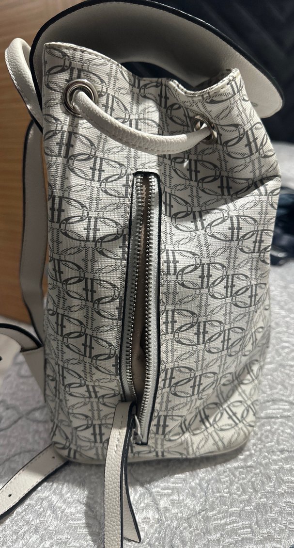 Beyaz Baskılı Kadın Sırt Çantası - Görsel 4