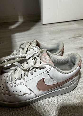 Kadın Beyaz Bağcıklı Spor Ayakkabı - Görsel 4