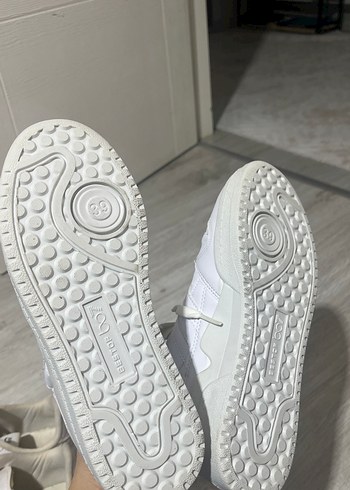 Beyaz Bağcıklı Kadın Spor Ayakkabı - Görsel 3