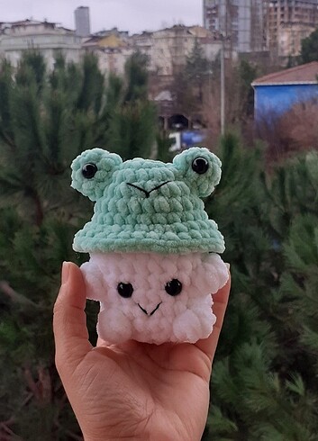 Yeni örüldu 