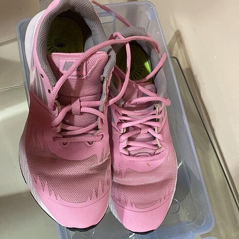 38 Beden Nike Spor Ayakkabı