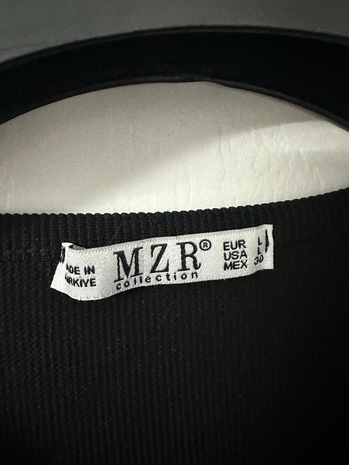 Siyah Düğmeli Uzun Kadın Elbise - Görsel 2