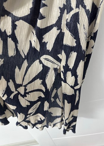 Kadın Bej Siyah Piliseli Uzun Elbise - Görsel 2