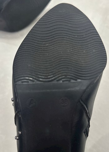 Tokalı Siyah Deri Gotik Topuklu Kadın Bot - Görsel 6