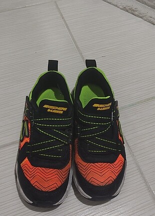 Skechers ışıklı çocuk spor ayakkabi