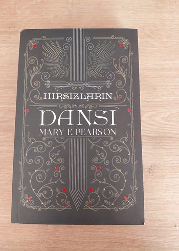 Hırsızların Dansı - Mary E. Pearson(Ciltsiz)