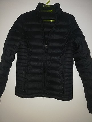 Siyah Şişme Mont