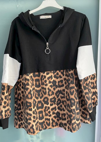 Kapşonlu sweatshirt