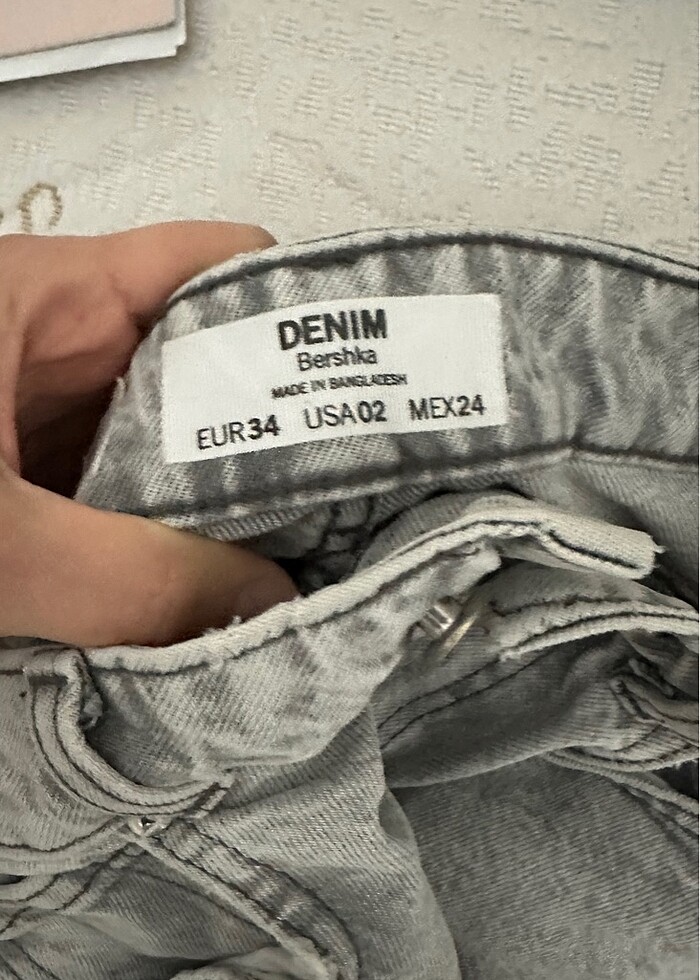 Yırtık jean - Görsel 3