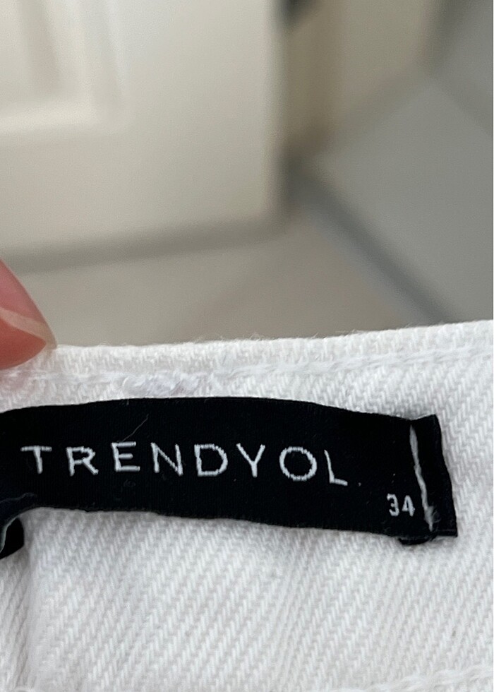 Beyaz pantolon - Görsel 4