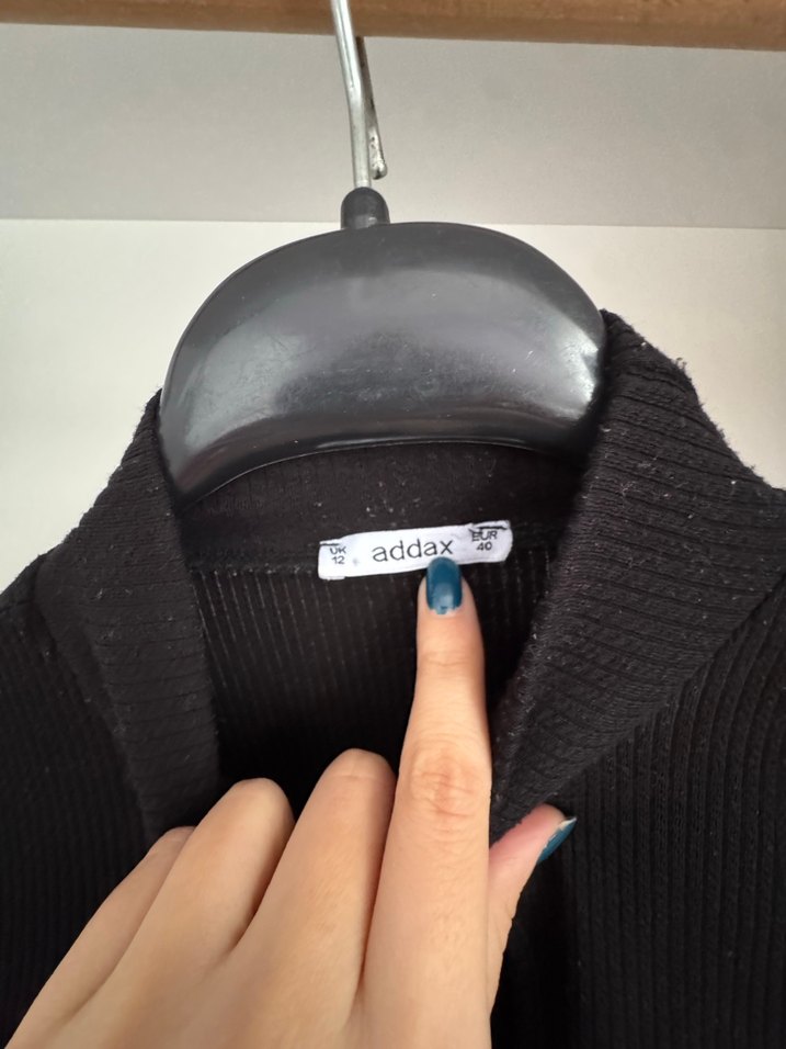 Siyah Yüksek Yakalı Mini Bluz - Görsel 3