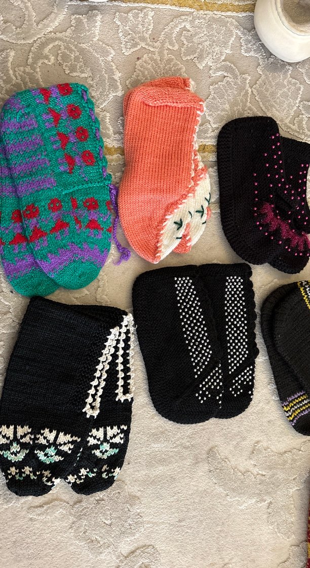 Çeyizden El Örgüsü Renkli ve Desenli Çoraplar patik - Görsel 2