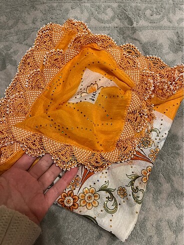 Çeyizlik eşarp oyalı