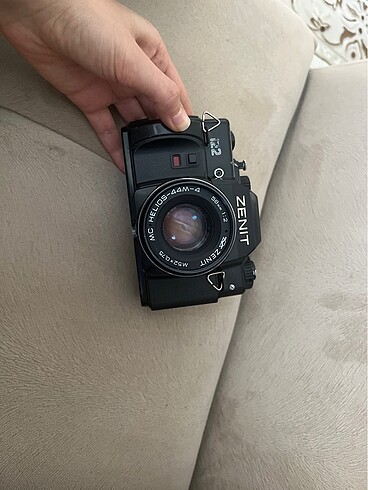 Antika zenit fotoğraf makinesi