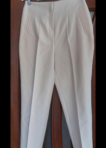 Bej Regular Fit Pilili Kadın Kumaş Pantolon#ipekyol
