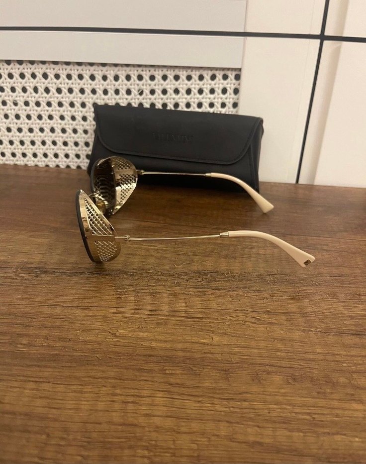 Güneş gözlüğü #valentino - Görsel 5