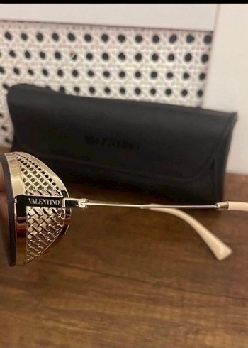 Kadın Gözlüğü orjinal#Valentino - Görsel 2