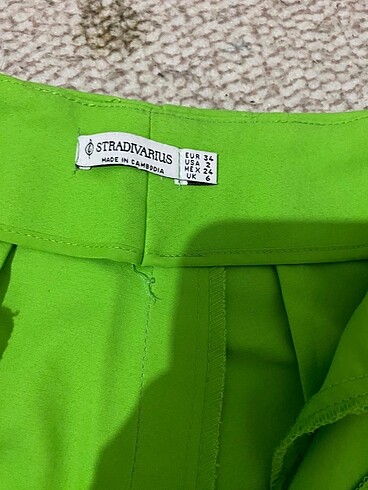 xs Beden yeşil Renk Stradivarius yüksek bel pantolon 34 beden